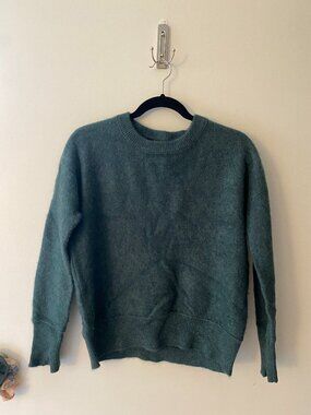 Green cashmere sweater